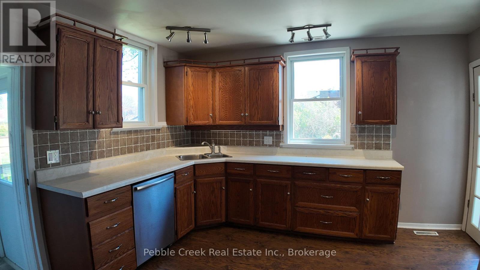 109 Napier Street, Goderich, Ontario  N7A 1W4 - Photo 3 - X13114012
