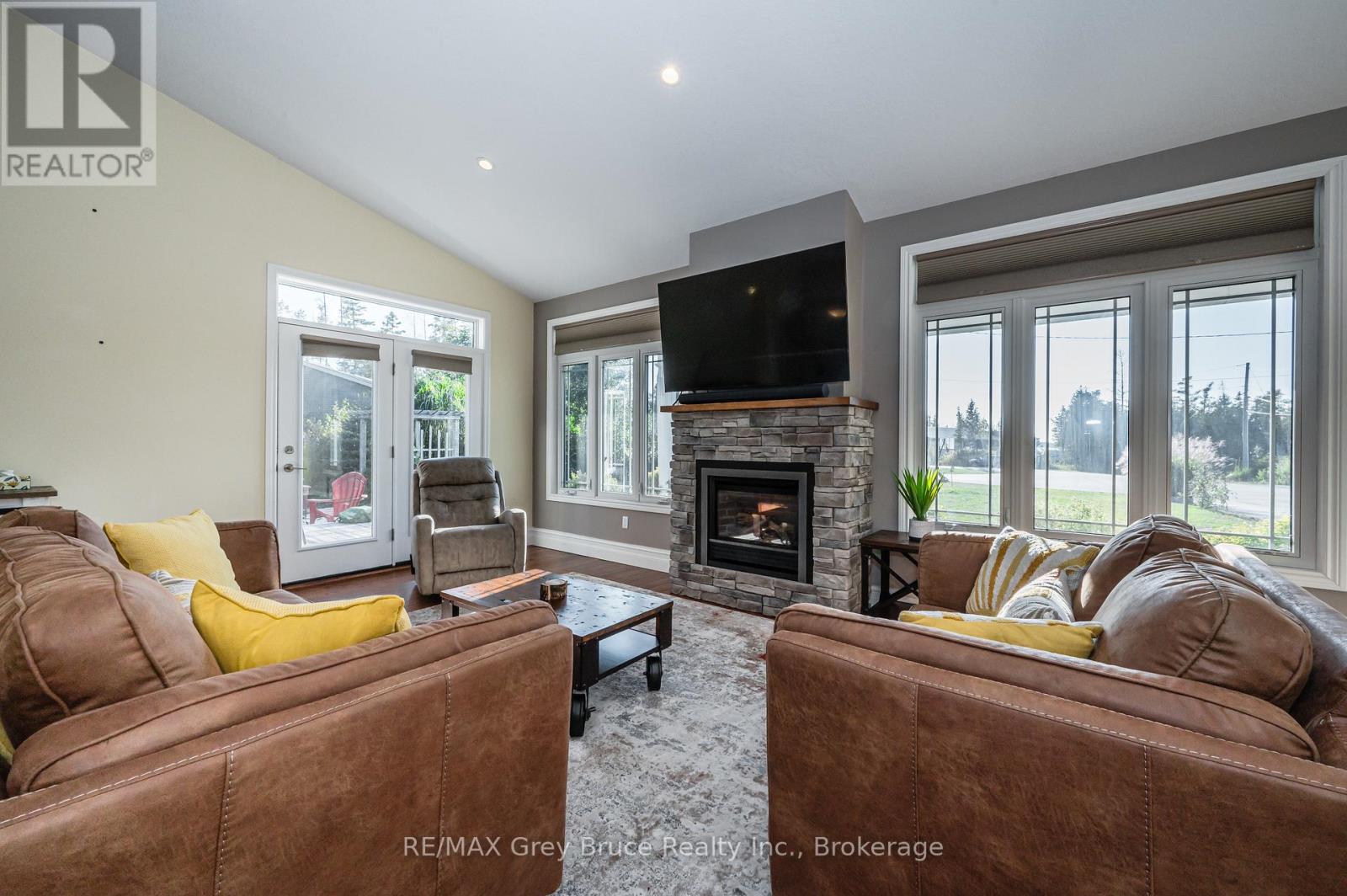 10 Williamson Place, South Bruce Peninsula, Ontario  N0H 2T0 - Photo 11 - X13114102