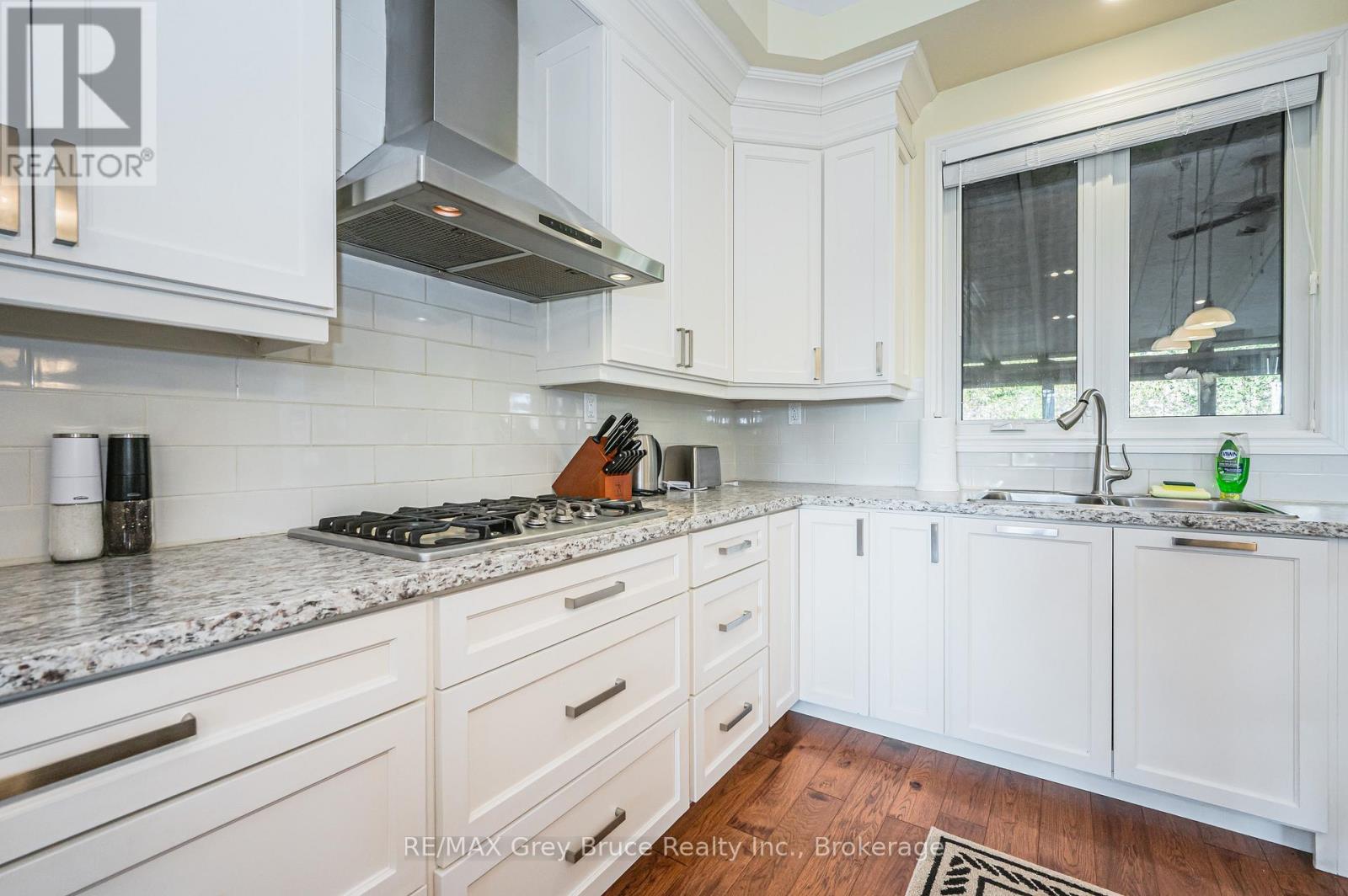 10 Williamson Place, South Bruce Peninsula, Ontario  N0H 2T0 - Photo 18 - X13114102