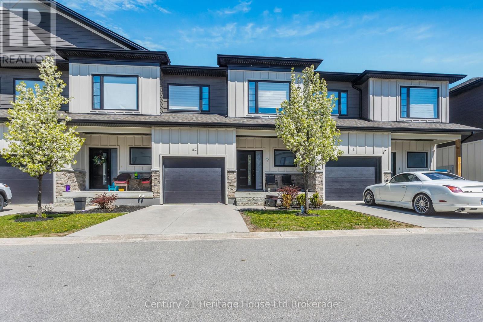 102 - 360 Quarter Town Line, Tillsonburg, Ontario  N4G 0H7 - Photo 2 - X13114308