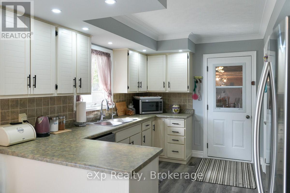 3595 Bruce Road 3, Arran-Elderslie, Ontario  N0G 2N0 - Photo 7 - X13114686