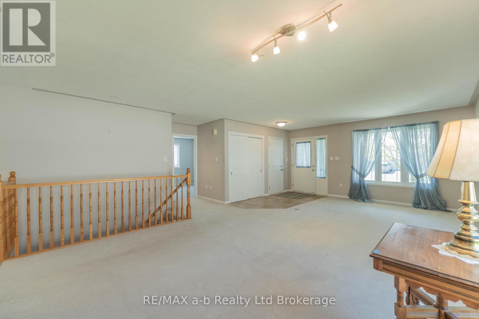 44 Beech Boulevard, Tillsonburg, Ontario  N4G 5R8 - Photo 10 - X13114782
