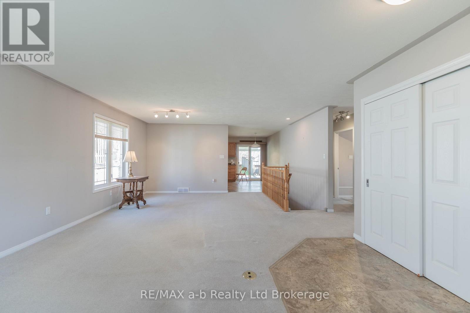 44 Beech Boulevard, Tillsonburg, Ontario  N4G 5R8 - Photo 6 - X13114782