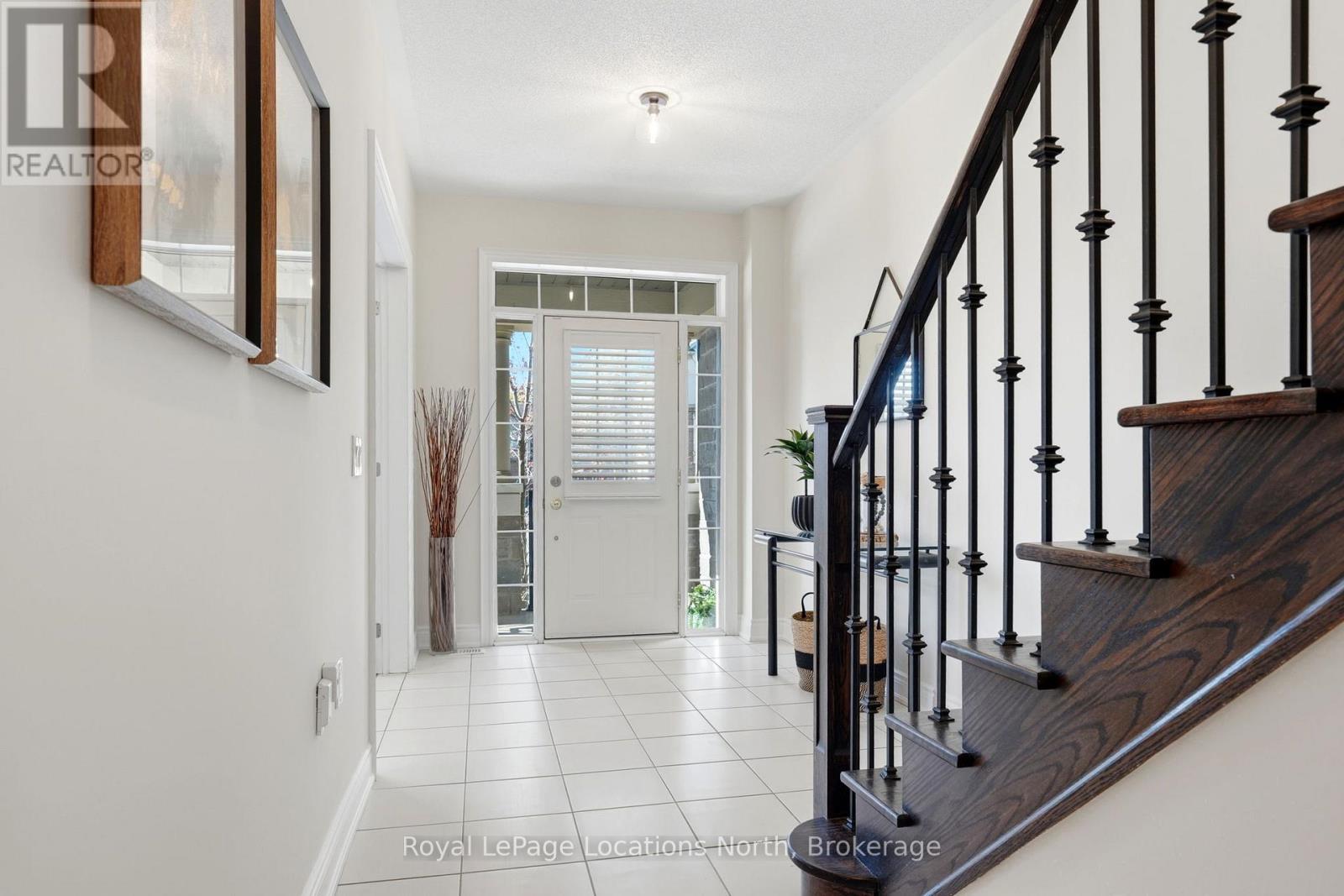 118 Puccini Drive, Richmond Hill, Ontario  L4E 0W3 - Photo 5 - N13114768