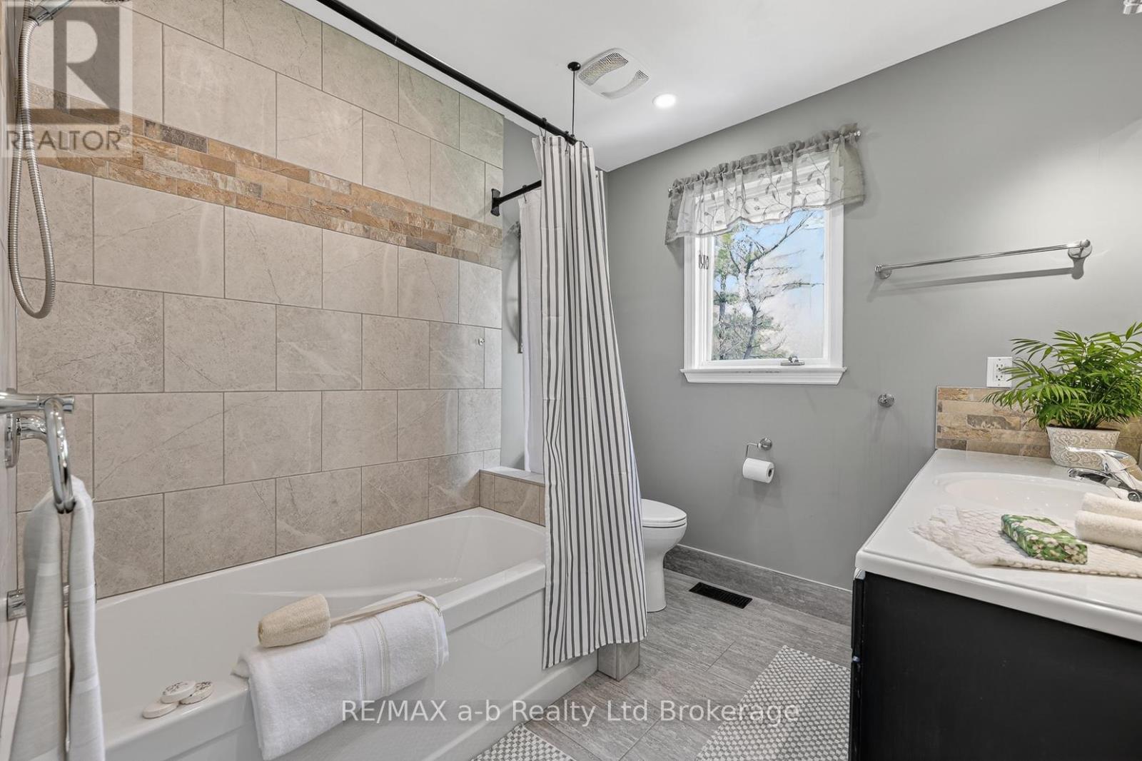 403745 Union Road, Ingersoll, Ontario  N5C 3J7 - Photo 27 - X13114978
