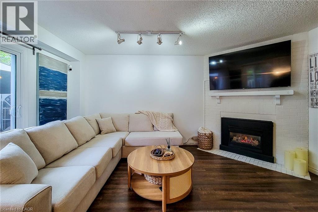 7 Davidson Boulevard Unit# 14, Dundas, Ontario  L9H 6Y7 - Photo 10 - 40828479