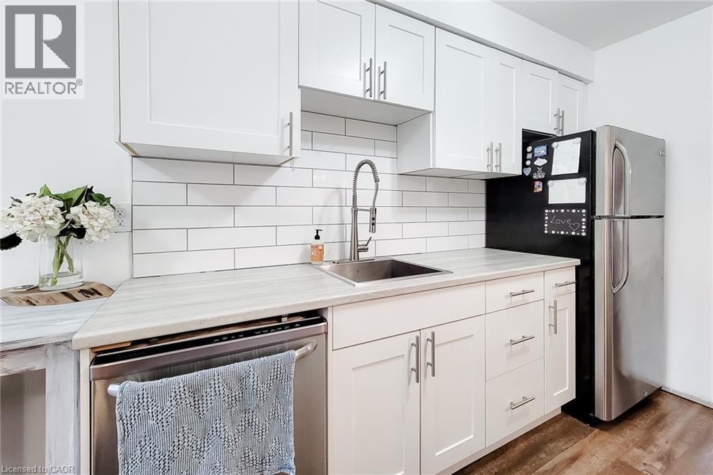 7 Davidson Boulevard Unit# 14, Dundas, Ontario  L9H 6Y7 - Photo 17 - 40828479