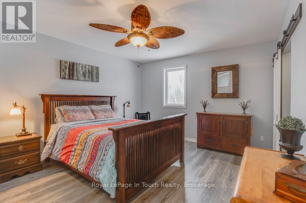 36 Meadows Avenue, Tay, Ontario  L0K 2C0 - Photo 10 - S13115790