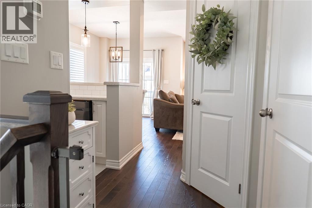 4 Garlent Avenue, Ancaster, Ontario  L9G 3K9 - Photo 9 - 40829389