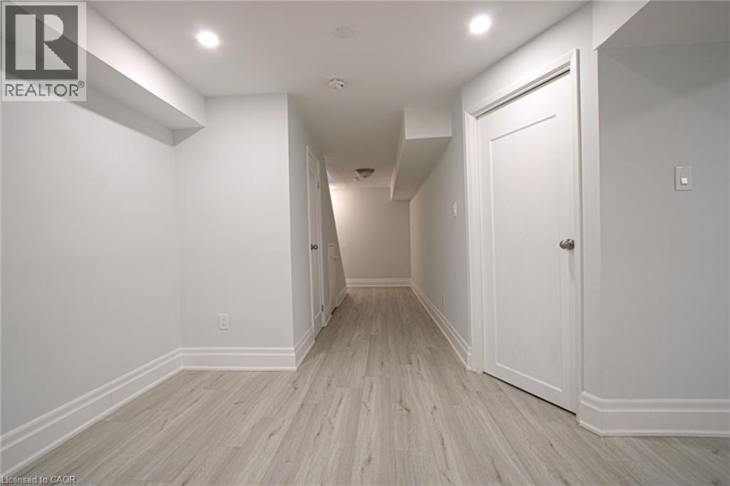 1532 Lancaster Drive Unit# 41, Oakville, Ontario  L6H 2Z3 - Photo 29 - 40829376
