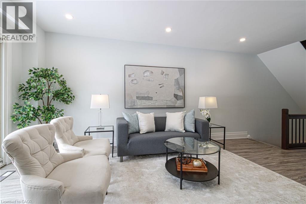 1532 Lancaster Drive Unit# 41, Oakville, Ontario  L6H 2Z3 - Photo 9 - 40829376