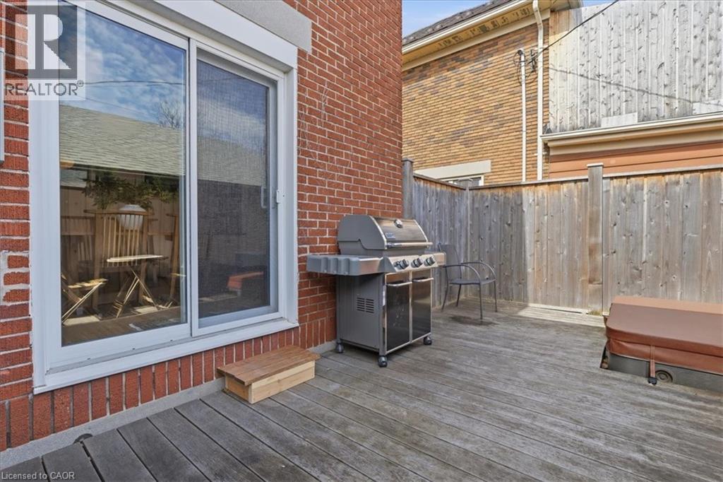 859 Queen's Boulevard, Kitchener, Ontario  N2M 1A6 - Photo 32 - 40829291