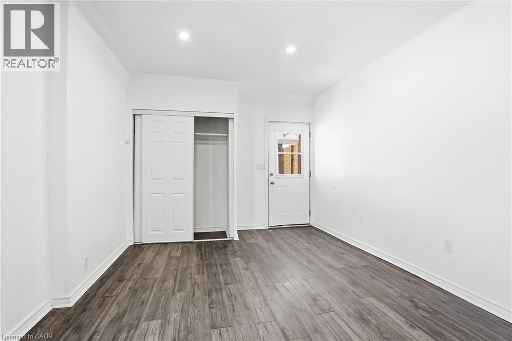 5671 Desson Avenue, Niagara Falls, Ontario  L2G 3T3 - Photo 8 - 40829125