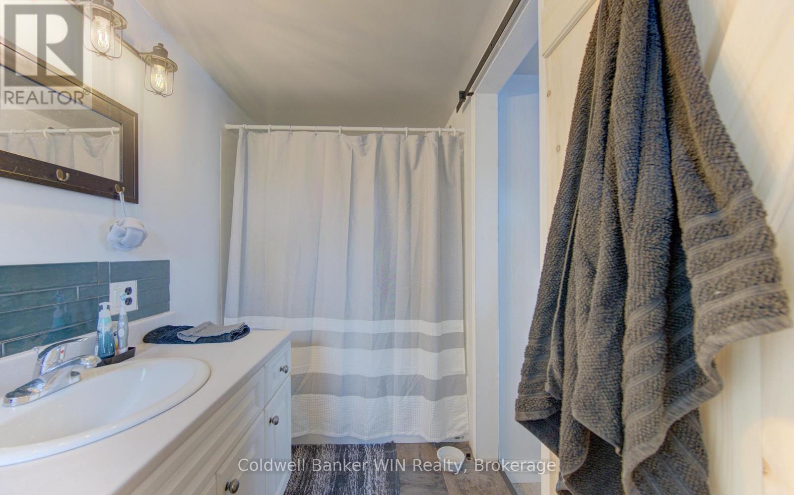 186 Mcfarlin Drive, West Grey, Ontario  N0G 2L0 - Photo 29 - X13116286