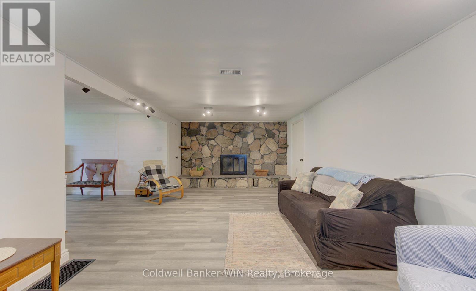 186 Mcfarlin Drive, West Grey, Ontario  N0G 2L0 - Photo 5 - X13116286