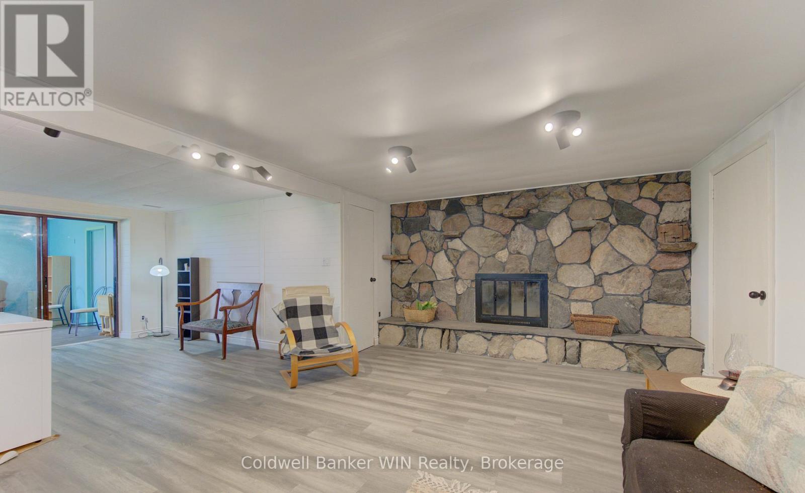 186 Mcfarlin Drive, West Grey, Ontario  N0G 2L0 - Photo 6 - X13116286