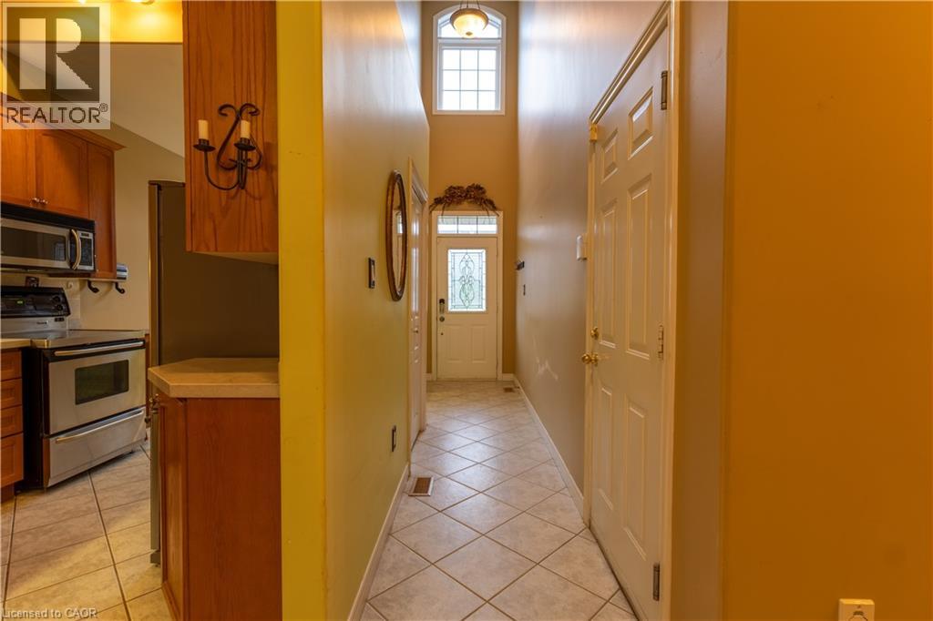 4066 Medland Drive, Burlington, Ontario  L7M 4Z6 - Photo 12 - 40828613