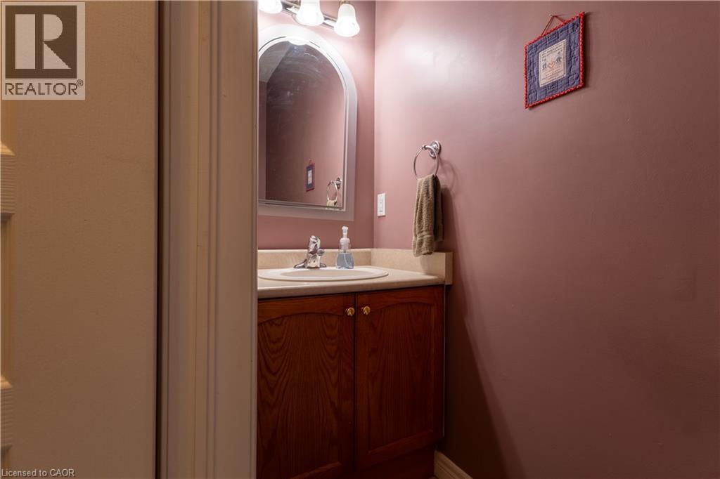 4066 Medland Drive, Burlington, Ontario  L7M 4Z6 - Photo 15 - 40828613