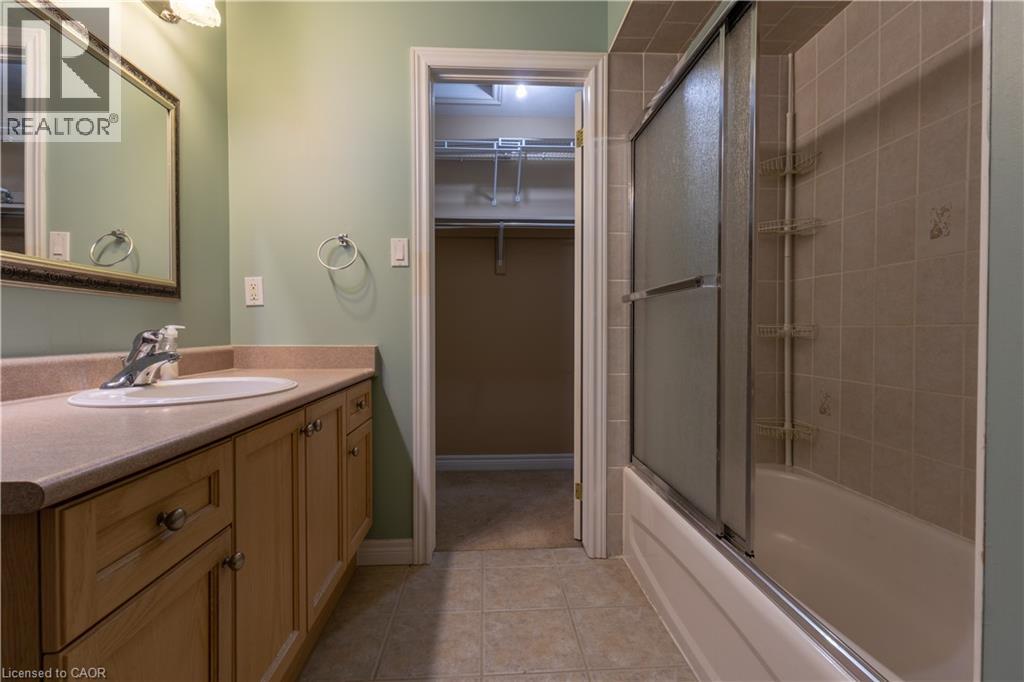 4066 Medland Drive, Burlington, Ontario  L7M 4Z6 - Photo 26 - 40828613