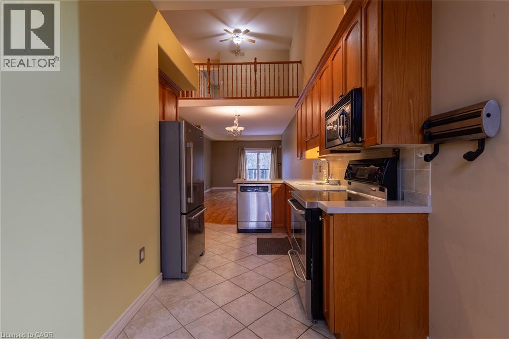 4066 Medland Drive, Burlington, Ontario  L7M 4Z6 - Photo 6 - 40828613