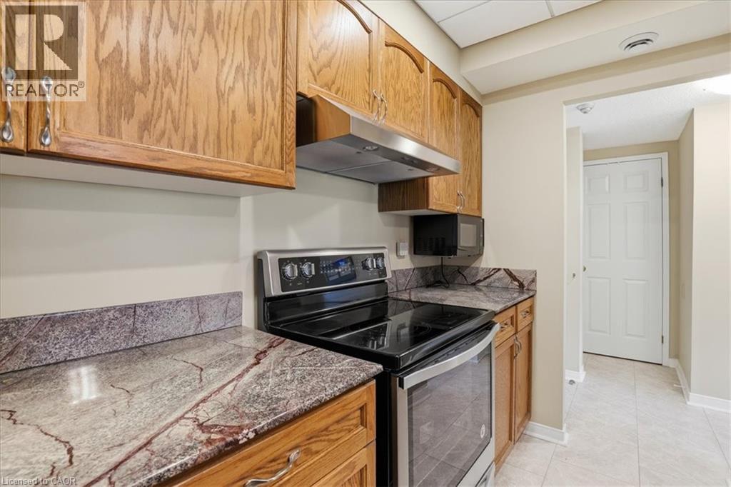 10 Ellen Street E Unit# 808, Kitchener, Ontario  N2H 6R8 - Photo 12 - 40829448