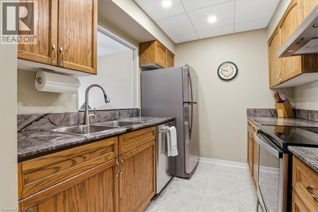 10 Ellen Street E Unit# 808, Kitchener, Ontario  N2H 6R8 - Photo 9 - 40829448