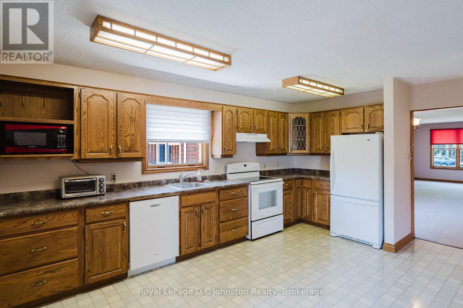 278 Adelaide Street, Saugeen Shores, Ontario  N0H 2L0 - Photo 15 - X13116800