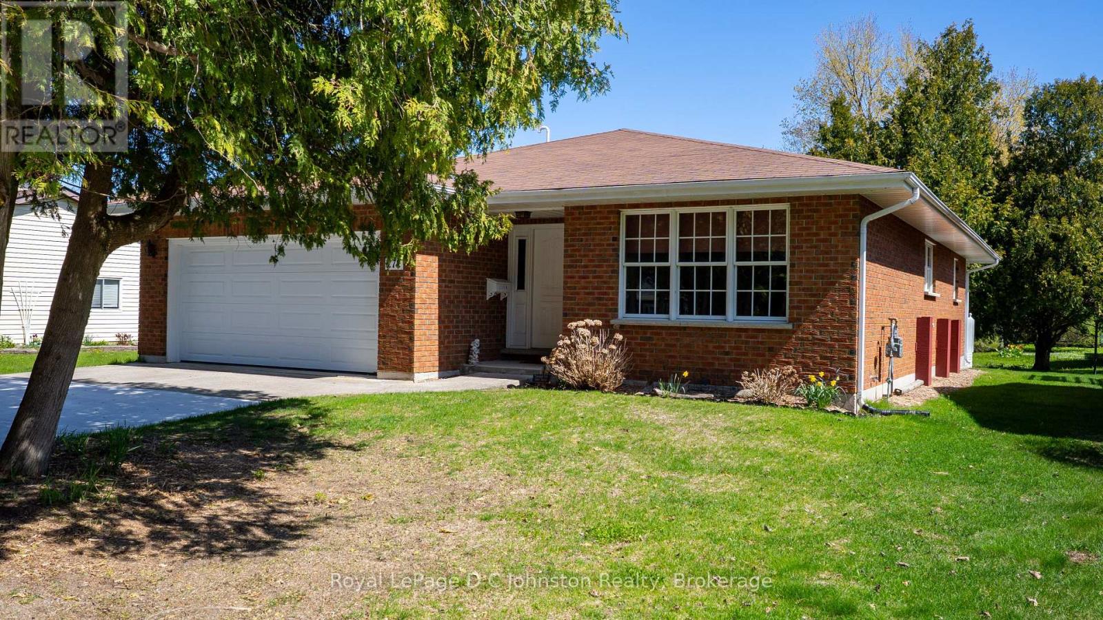 278 Adelaide Street, Saugeen Shores, Ontario  N0H 2L0 - Photo 2 - X13116800