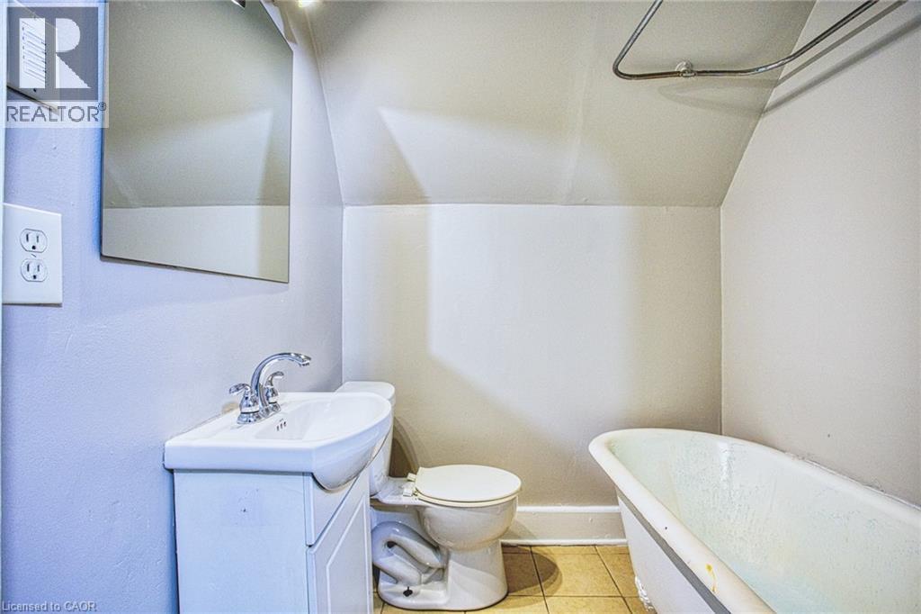 134 Rosslyn Avenue N, Hamilton, Ontario  L8L 7P6 - Photo 22 - 40829238