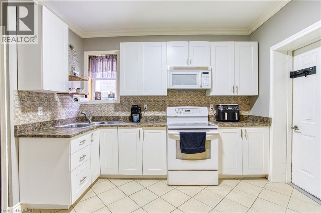 134 Rosslyn Avenue N, Hamilton, Ontario  L8L 7P6 - Photo 6 - 40829238