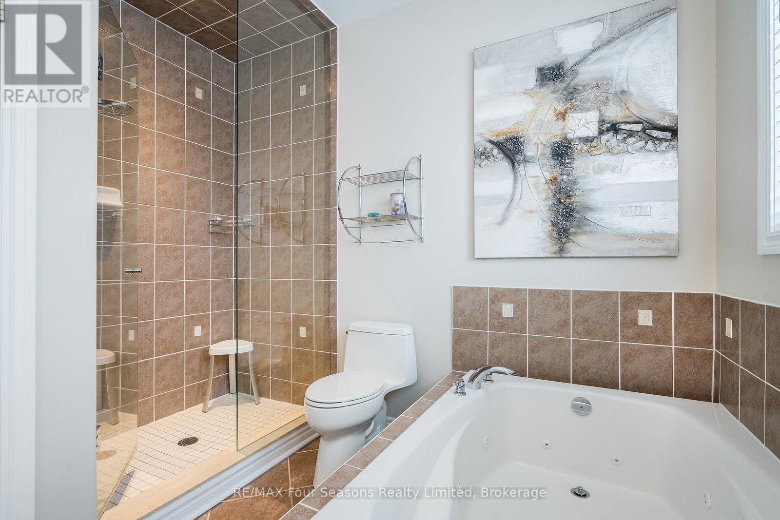 64 Waterview Road, Wasaga Beach, Ontario  L9Z 0E9 - Photo 12 - S13117286