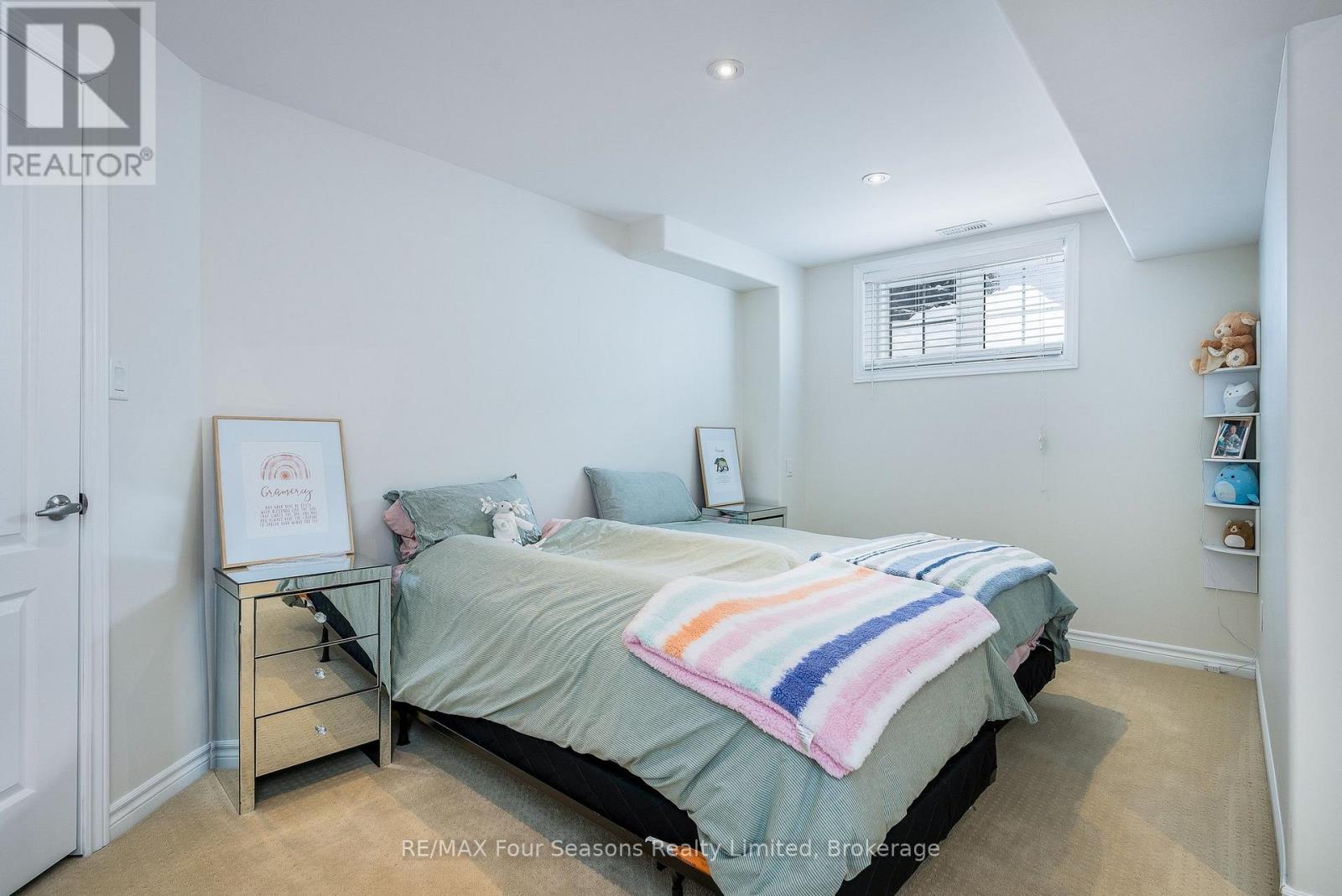64 Waterview Road, Wasaga Beach, Ontario  L9Z 0E9 - Photo 18 - S13117286