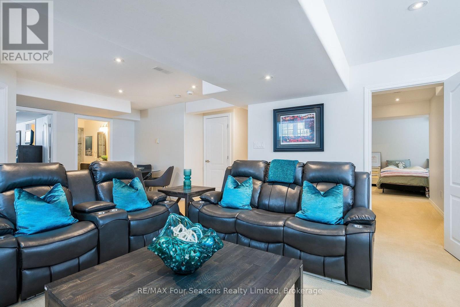 64 Waterview Road, Wasaga Beach, Ontario  L9Z 0E9 - Photo 24 - S13117286