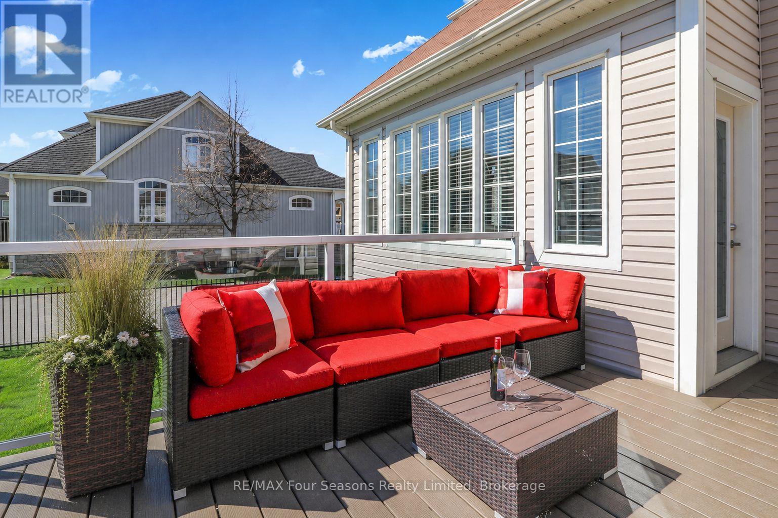 64 Waterview Road, Wasaga Beach, Ontario  L9Z 0E9 - Photo 33 - S13117286