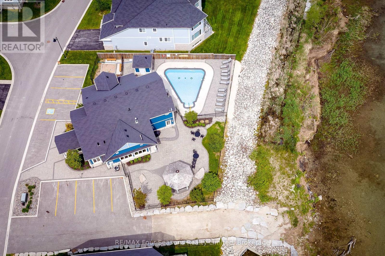 64 Waterview Road, Wasaga Beach, Ontario  L9Z 0E9 - Photo 47 - S13117286