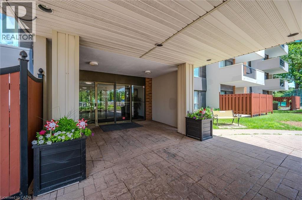 260 Sheldon Avenue Unit# 609, Kitchener, Ontario  N2H 6P2 - Photo 3 - 40829498