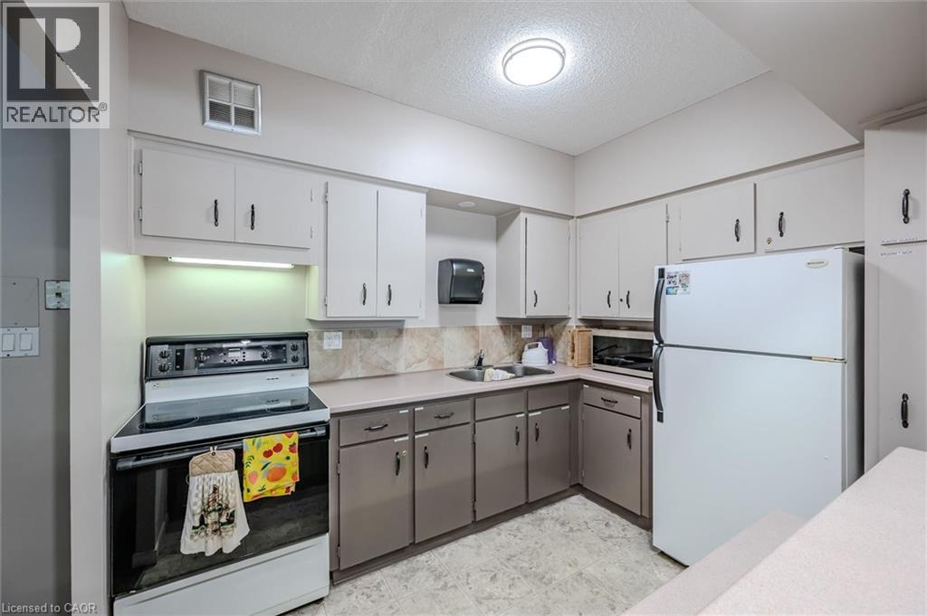 260 Sheldon Avenue Unit# 609, Kitchener, Ontario  N2H 6P2 - Photo 39 - 40829498