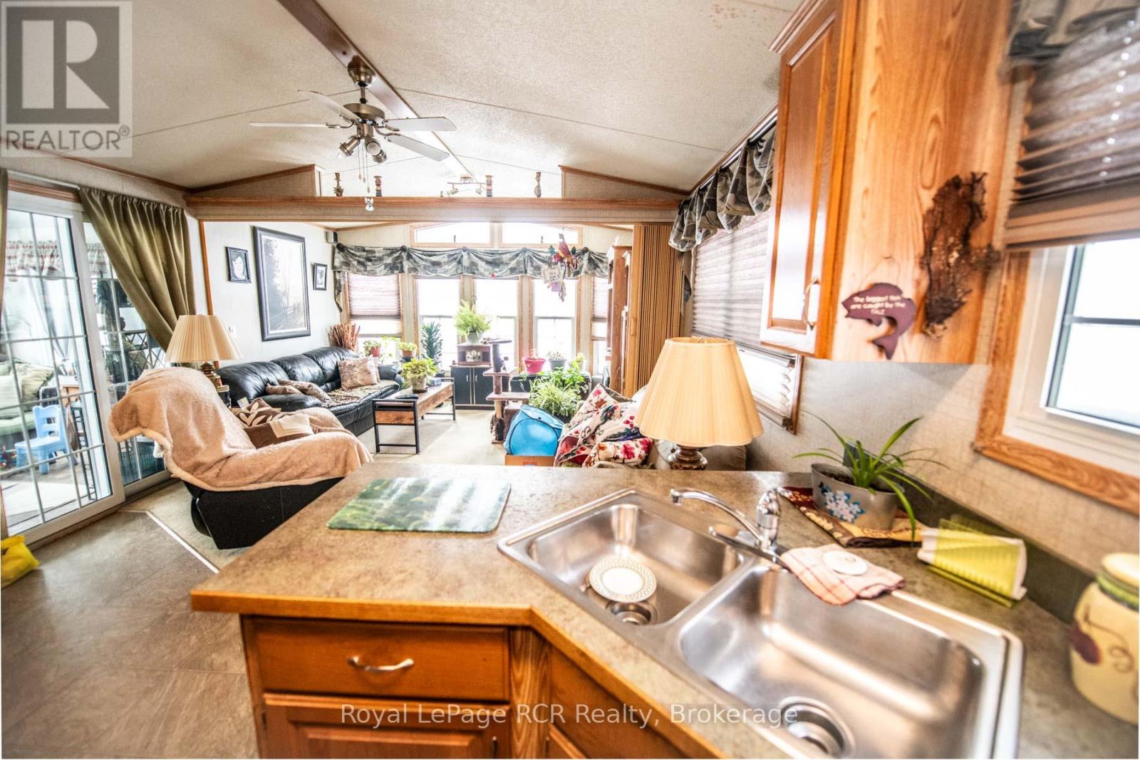 61 Lakeside Street, Wellington North, Ontario  N0G 2L0 - Photo 35 - X13117646