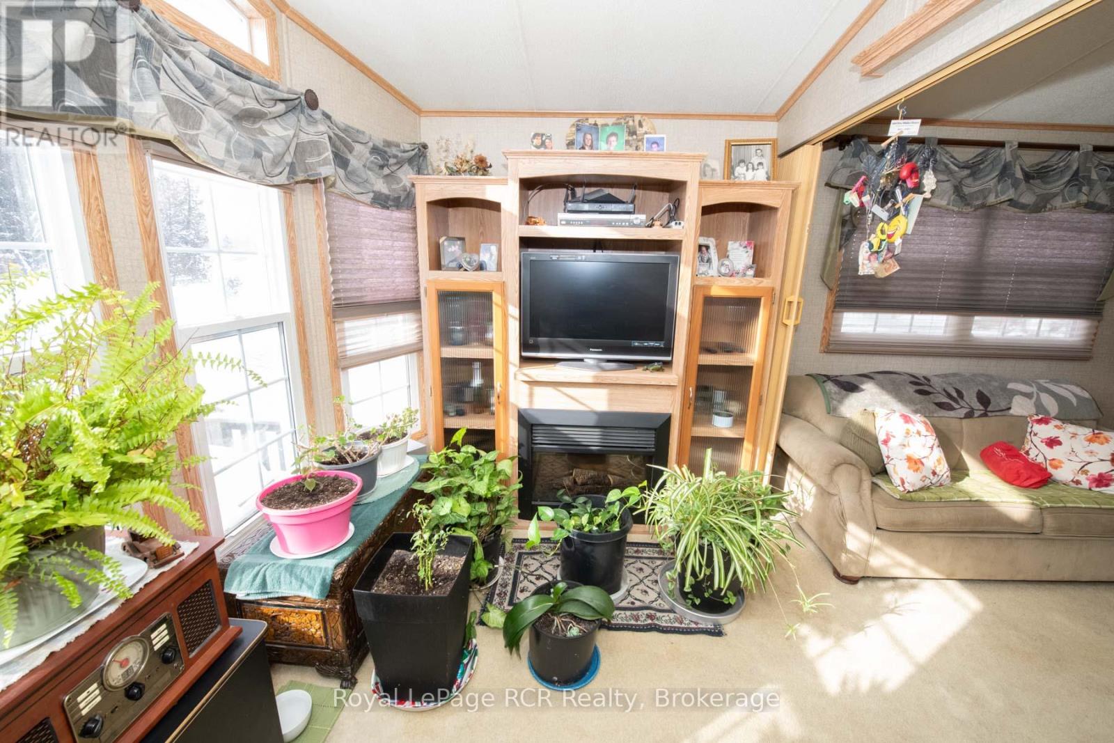 61 Lakeside Street, Wellington North, Ontario  N0G 2L0 - Photo 38 - X13117646