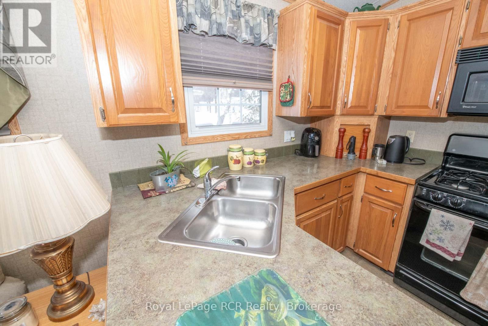 61 Lakeside Street, Wellington North, Ontario  N0G 2L0 - Photo 43 - X13117646