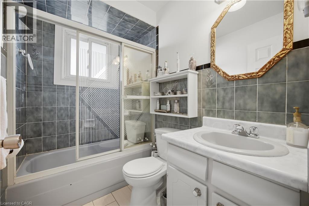31 Summercrest Drive, Hamilton, Ontario  L8K 6G5 - Photo 24 - 40829478