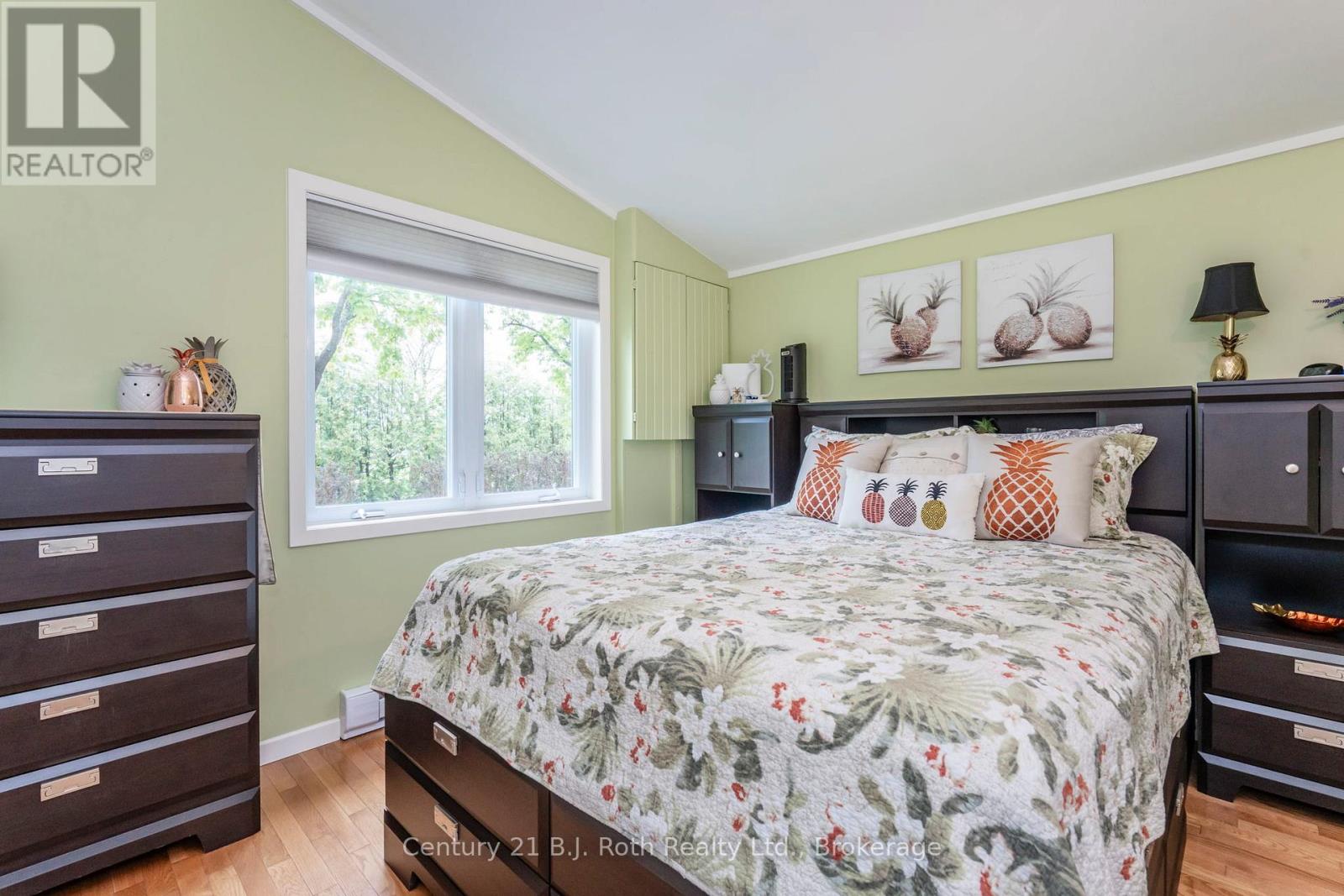 24 Wilcox Road, Tay, Ontario  L0K 2C0 - Photo 20 - S13117814