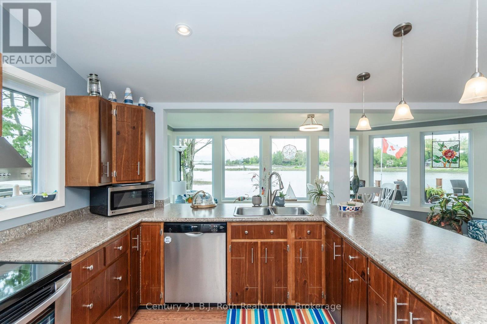 24 Wilcox Road, Tay, Ontario  L0K 2C0 - Photo 7 - S13117814