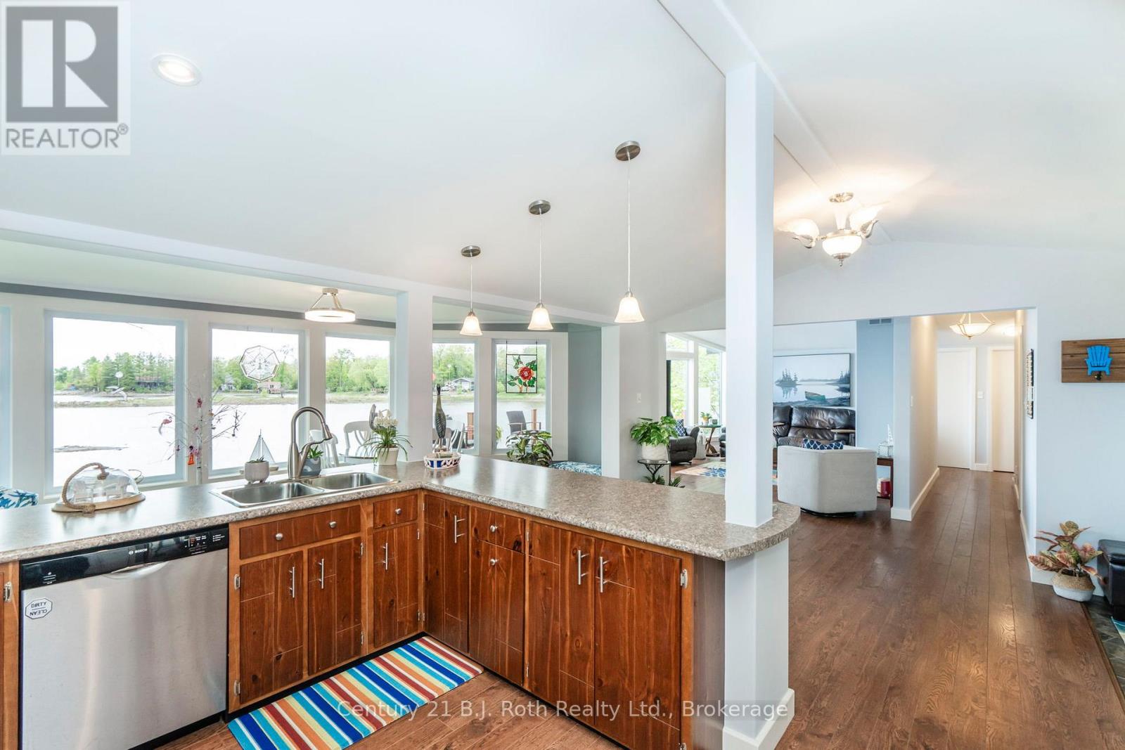 24 Wilcox Road, Tay, Ontario  L0K 2C0 - Photo 8 - S13117814