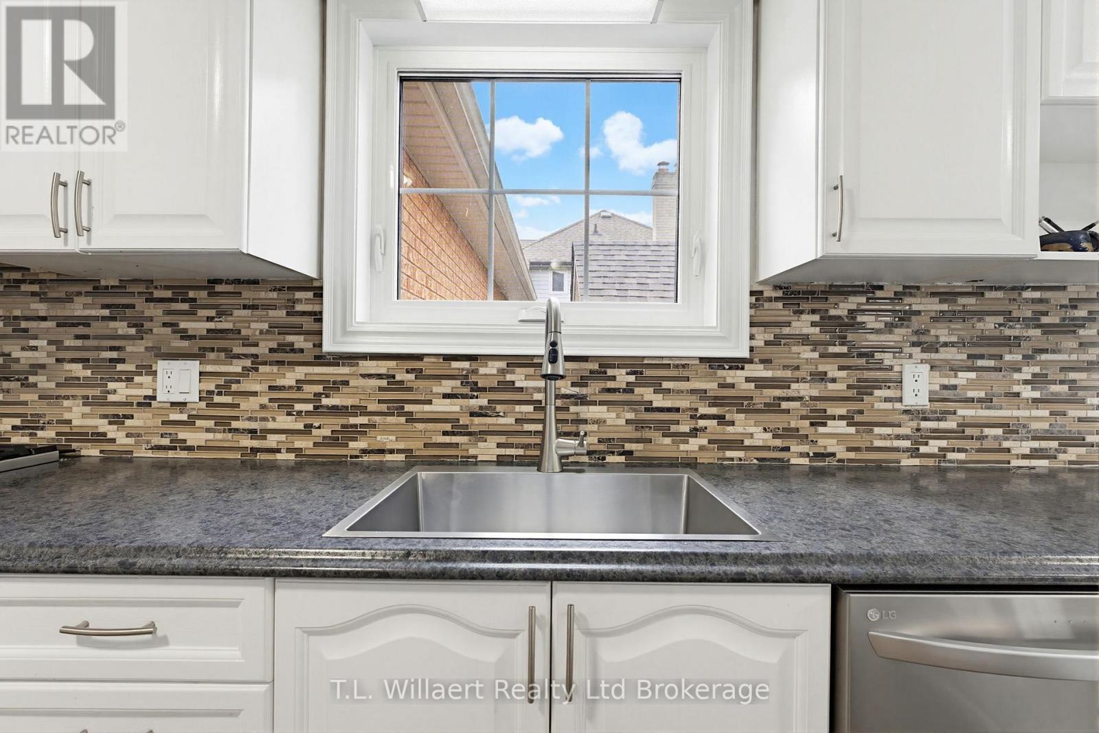 10 Woodside Drive, Tillsonburg, Ontario  N4G 5P9 - Photo 17 - X13118278