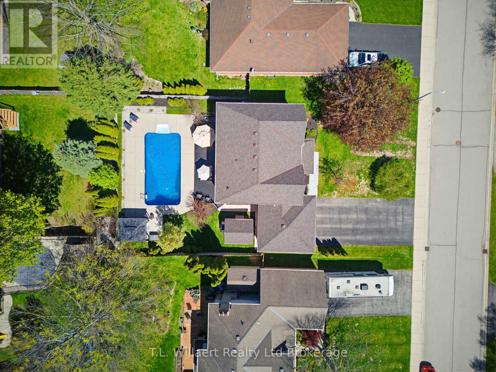 10 Woodside Drive, Tillsonburg, Ontario  N4G 5P9 - Photo 3 - X13118278