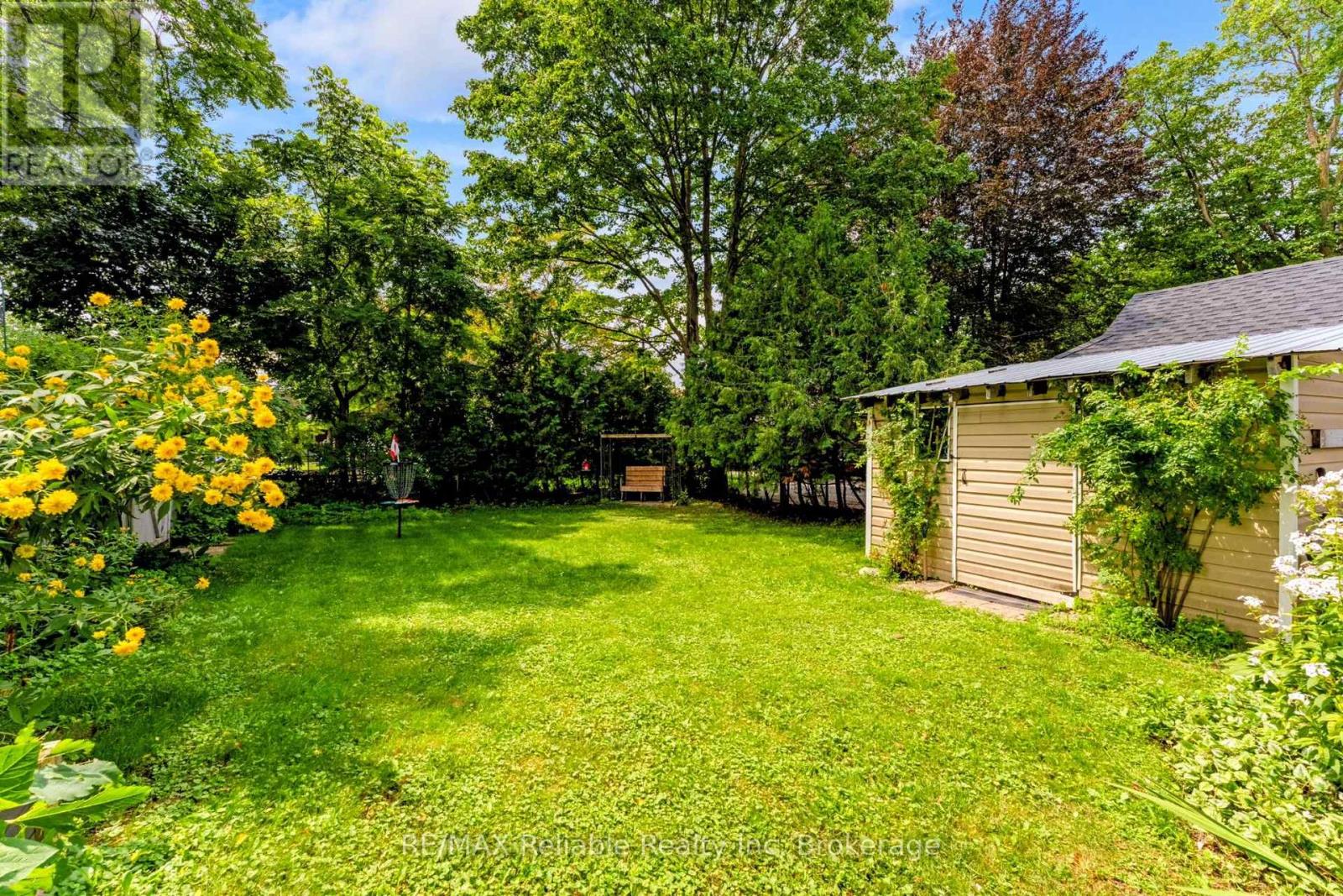 32 Rattenbury Street W, Central Huron, Ontario  N0M 1L0 - Photo 42 - X13118226