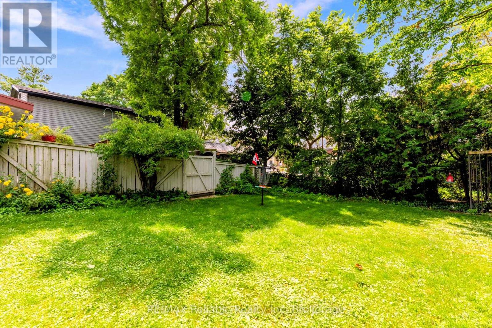 32 Rattenbury Street W, Central Huron, Ontario  N0M 1L0 - Photo 46 - X13118226