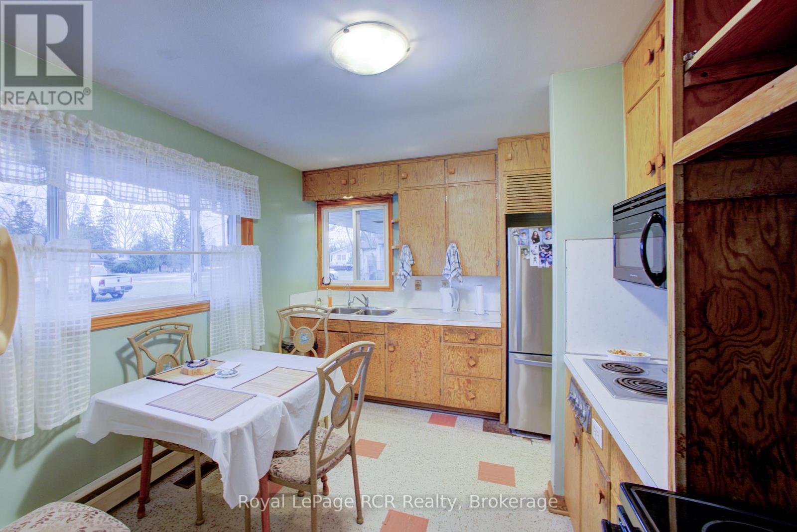 441 Smith Street, Wellington North, Ontario  N0G 1A0 - Photo 10 - X13118580