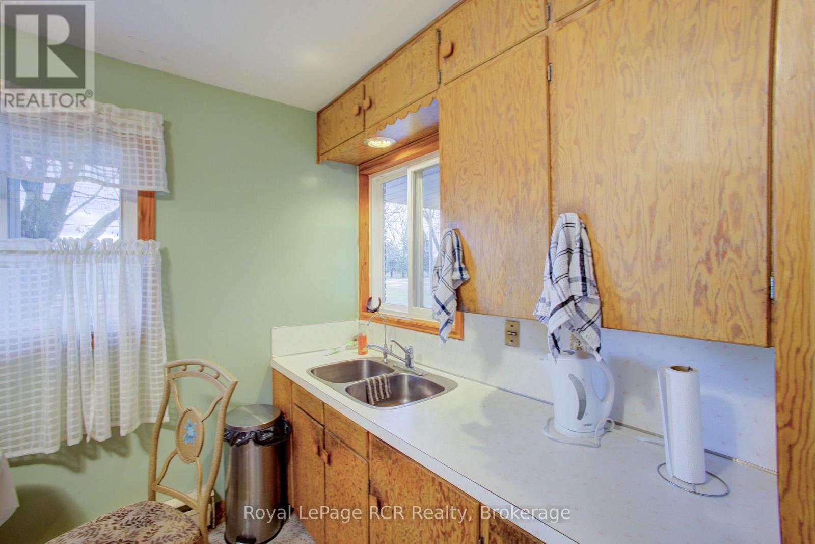 441 Smith Street, Wellington North, Ontario  N0G 1A0 - Photo 12 - X13118580